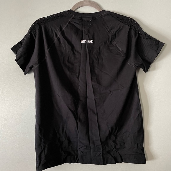 Gymshark Energy Seamless Short Sleeve Women's Tee - Black - Picture 5 of 6